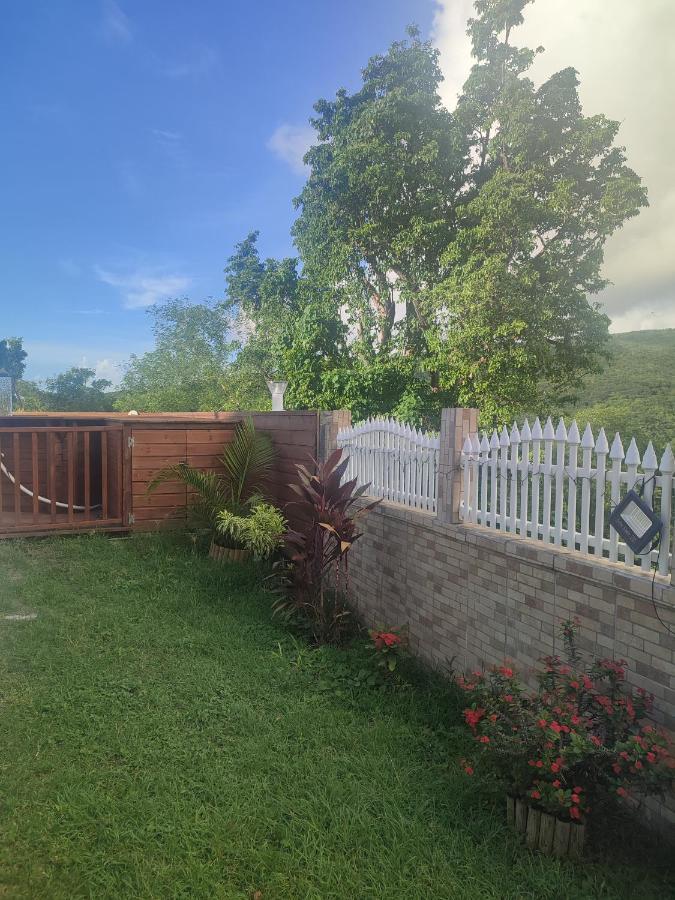 Villa Bebelos Поант-Ноар Екстериор снимка